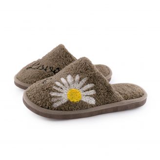 110DMD Love4shoes Γυναικεία Παντόφλες Χειμερινές ΚΑΦΕ