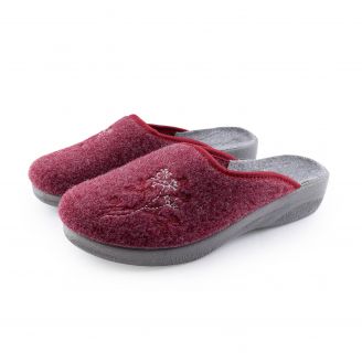 200-0007 Love4shoes Γυναικείες Παντόφλες Χειμερινές ΜΠΟΡΝΤΟ