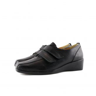 390 Love4shoes Γυναικεία Loafers - Slip On ΜΑΥΡΟ